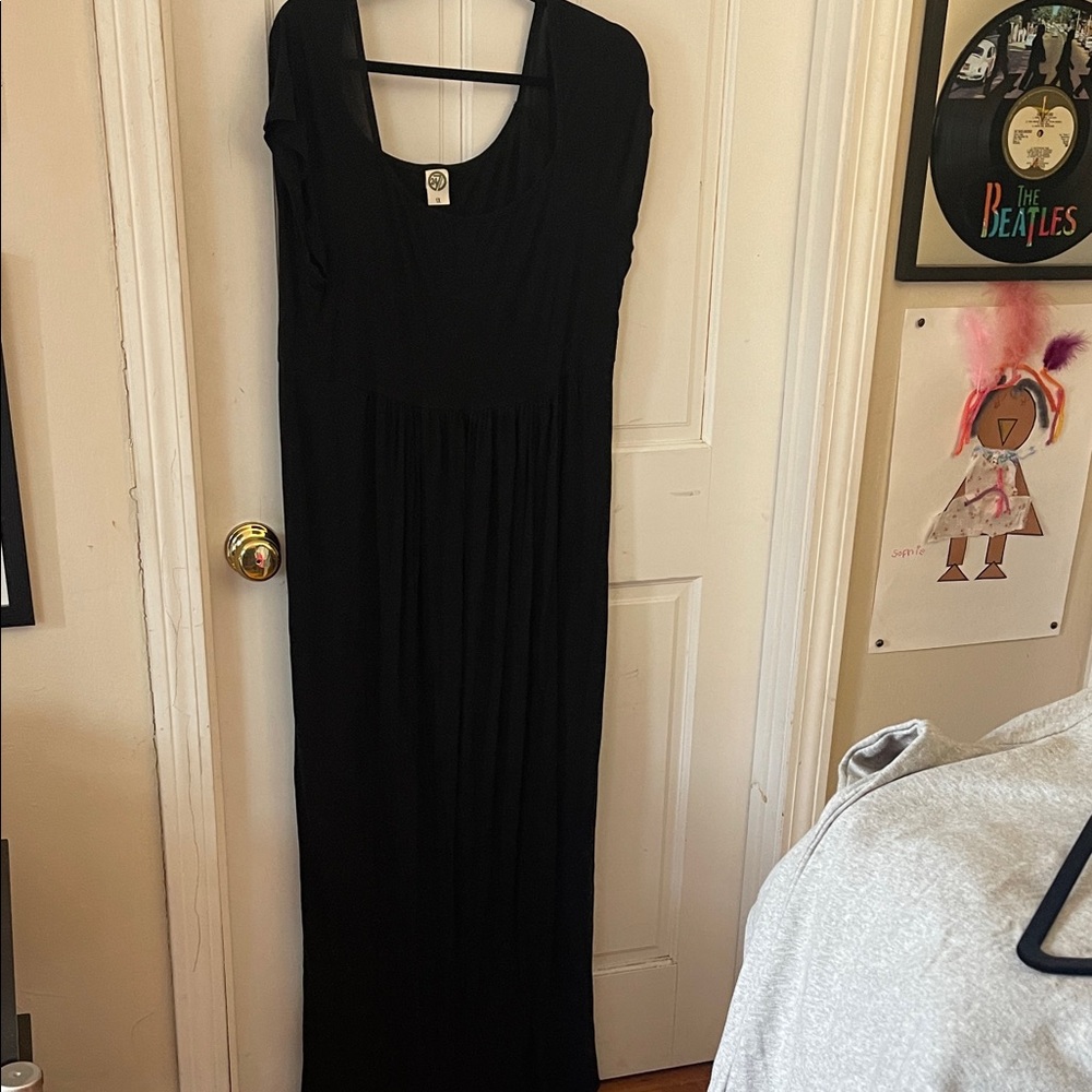 24/7 Comfort Apparel Elegant Black Maxi Dress